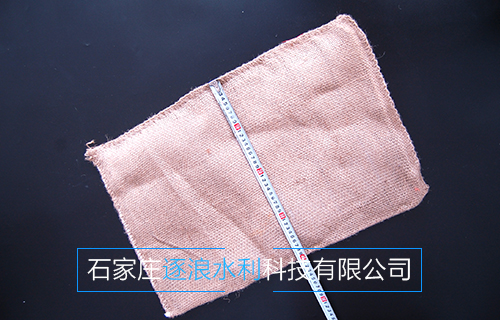 防汛打樁機(jī)廠家將吸水膨脹袋放入涌動有什么作用？
